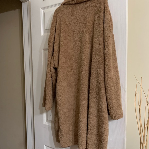 NWT soft tan coat. Size XL - Picture 3 of 3